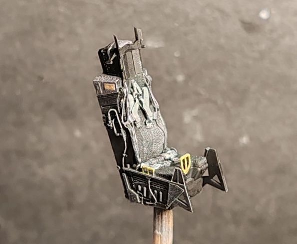 Mitsubishi F-2A © Enrico Bianchi - Click to magnify/shrink Mitsubishi F-2A, Kit Hasegawa, scala 1/48